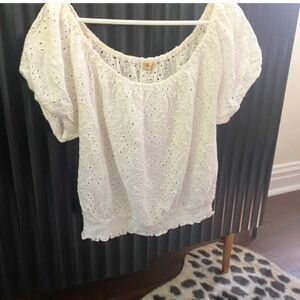 Hollister White Eyelet Off the Shoulder Blouse XXS